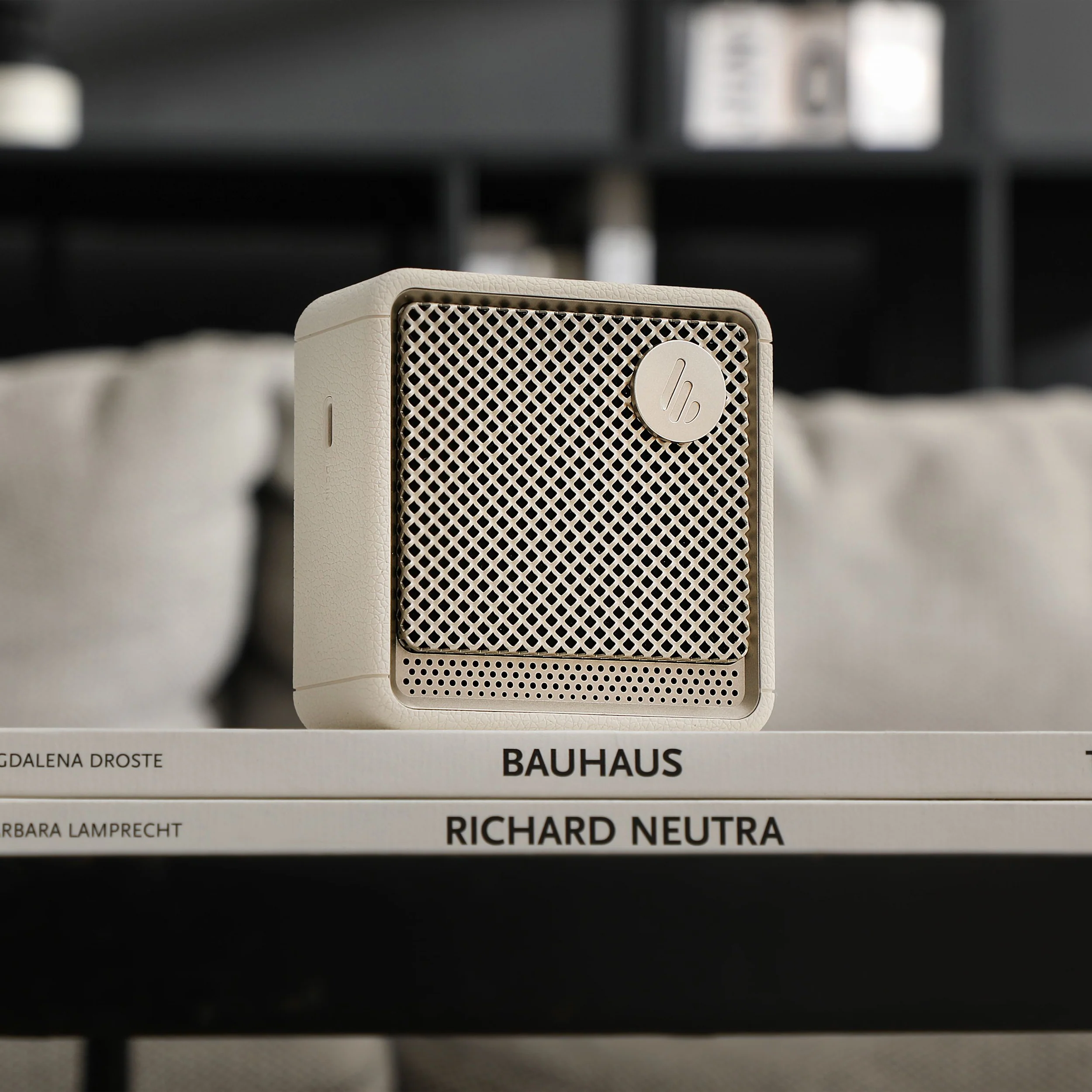 ES20 Portable Bluetooth Speaker - Image 6