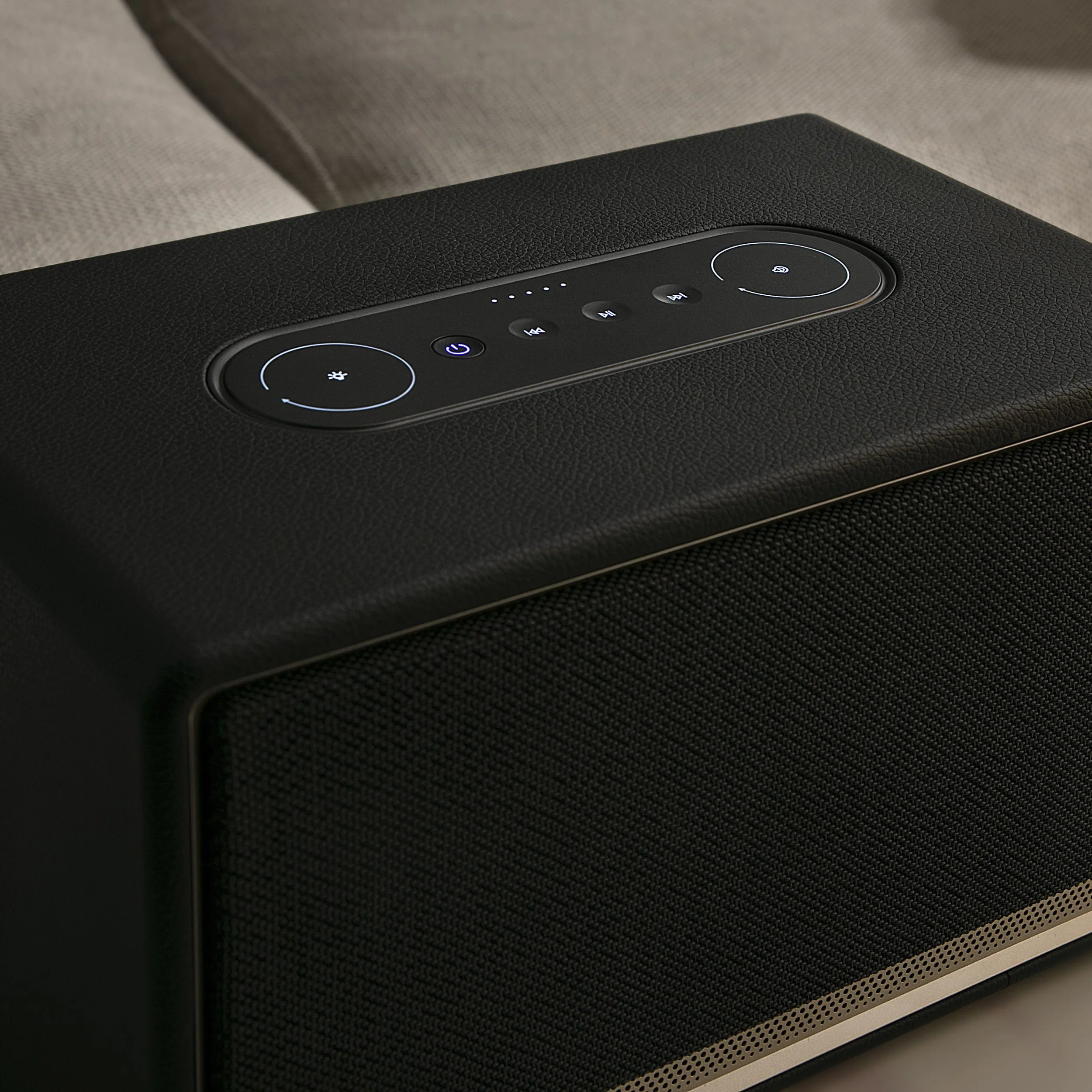 ES300 Tabletop Wireless Speaker - Image 3