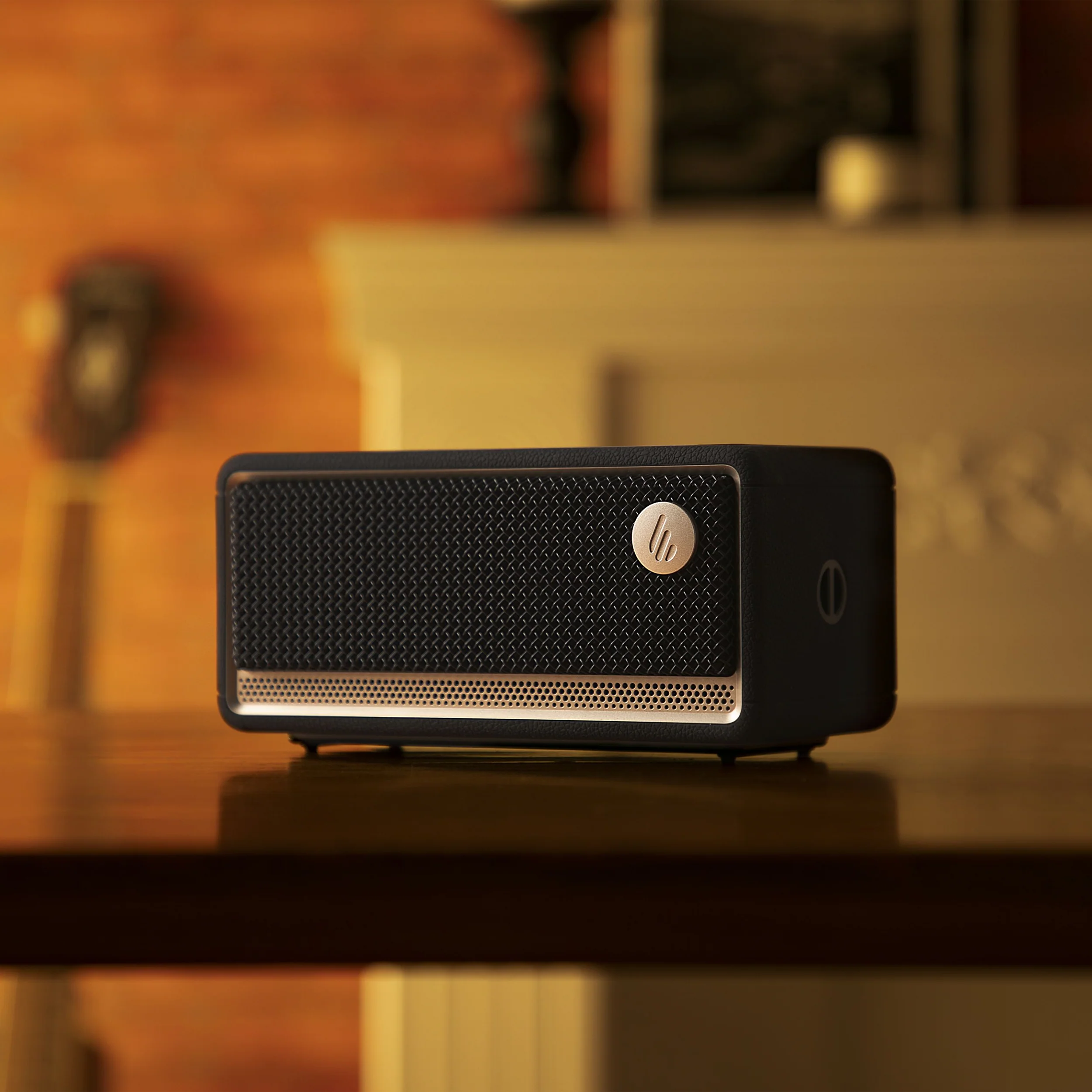 ES60 Portable Bluetooth Speaker - Image 7