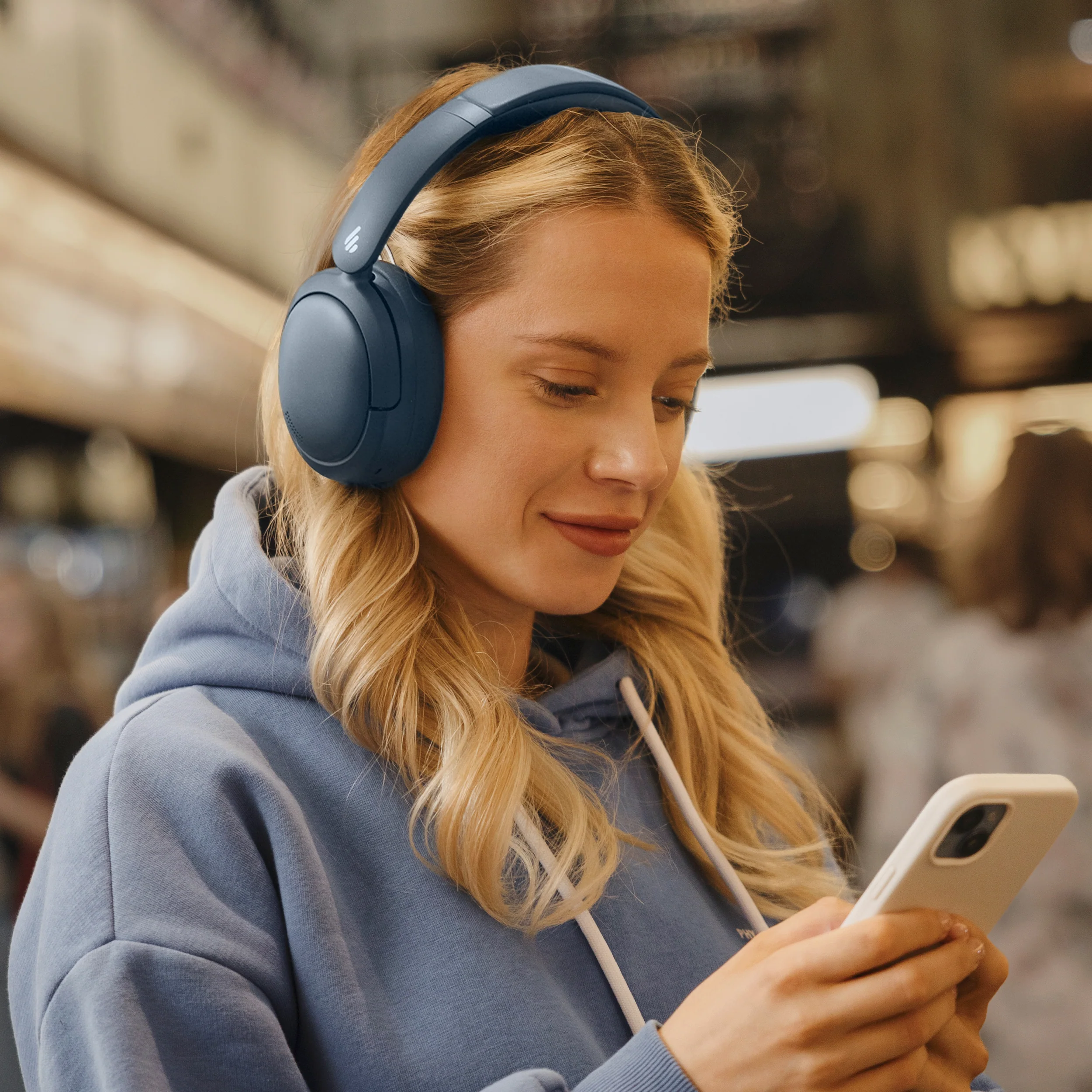 V80 Hybrid Active Noise Cancelling Headphones (Certified Refurbished) - Image 6